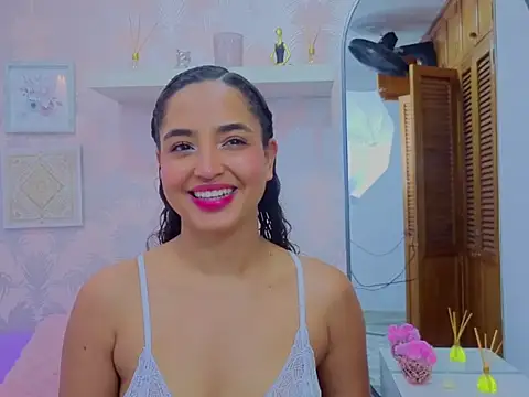 Emma Thompssonn online show from 02/26/26, 12:05