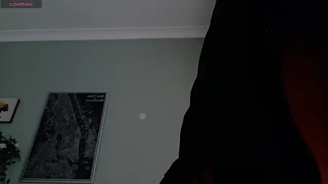 AndrewKenoxx  online show from 04/06/26, 07:48