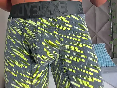 Snapshot of AndrewKenoxx_ chatting on 02/02/26, 07:35 AndrewKenoxx online show from 02/02/26, 07:35