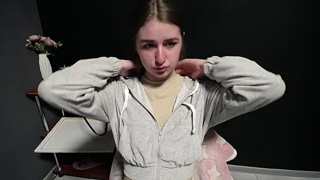 Sunny siren online show from 03/13/26, 02:55