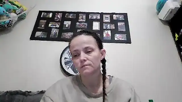 tinytea2026 online show from 01/17/26, 04:32