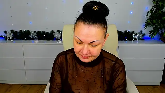 IrissMoon online show from 01/17/26, 06:50