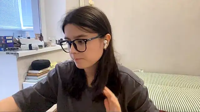 Snapshot of SaintMari chatting on 07/12/26, 01:23 SaintMari online show from 07/12/26, 01:23