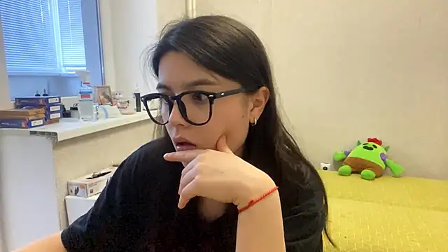 Snapshot of SaintMari chatting on 06/21/26, 02:34 SaintMari online show from 06/21/26, 02:34
