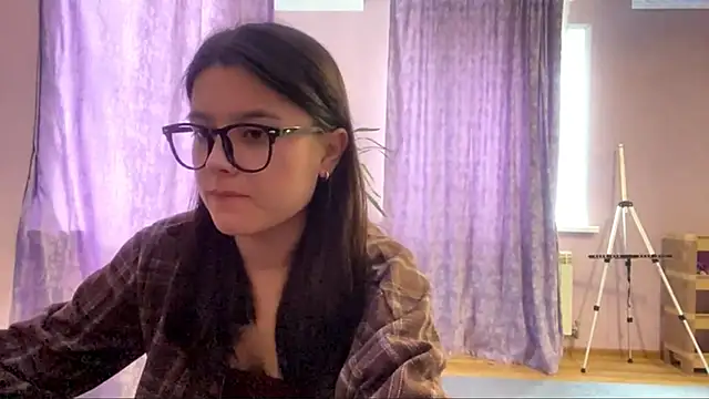 Snapshot of SaintMari chatting on 04/28/26, 02:10 SaintMari online show from 04/28/26, 02:10