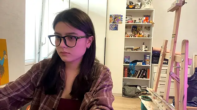 Snapshot of SaintMari chatting on 05/17/26, 12:05 SaintMari online show from 05/17/26, 12:05