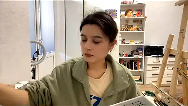 Snapshot of SaintMari chatting on 02/17/26, 12:24 SaintMari online show from 02/17/26, 12:24