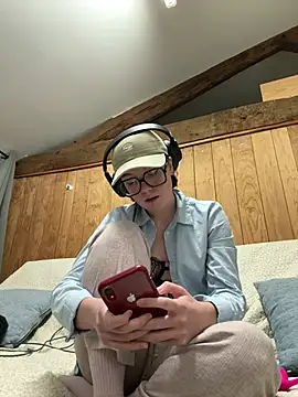 ju juliette online show from 03/11/26, 10:15