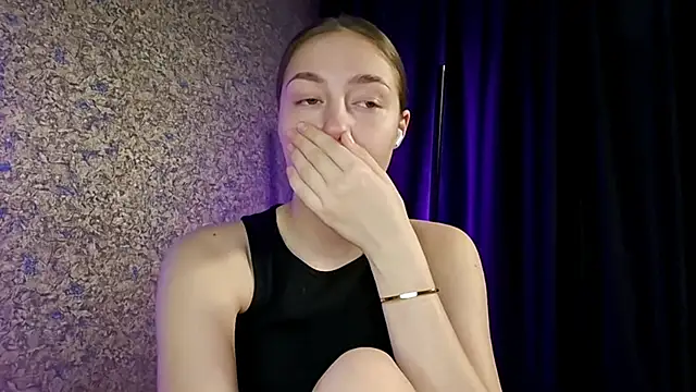 MousyHello online show from 04/16/26, 05:08