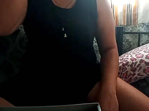 queen lovely69 online show from 06/30/26, 04:56