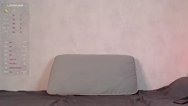 Snapshot of Elise_Day chatting on 06/07/26, 12:54 Elise Day online show from 06/07/26, 12:54