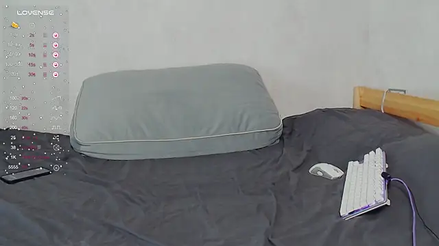 Snapshot of Elise_Day chatting on 07/01/26, 02:17 Elise Day online show from 07/01/26, 02:17