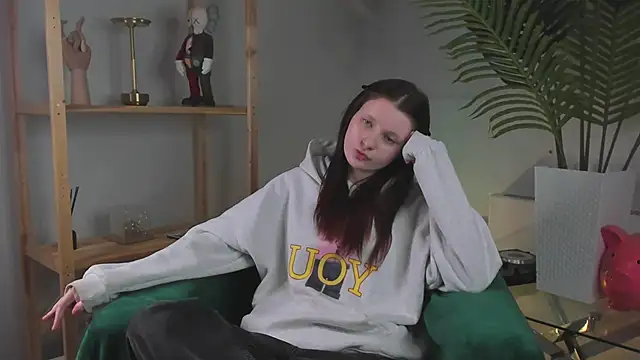 Snapshot of CarmaOlen chatting on 01/17/26, 02:20 CarmaOlen online show from 01/17/26, 02:20