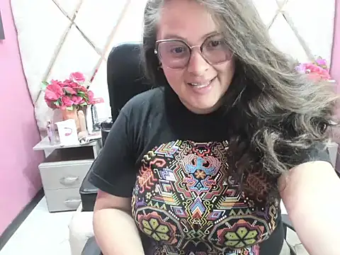 Snapshot of Sarah_Boobs_ chatting on 01/19/26, 03:16 Sarah Boobs online show from 01/19/26, 03:16