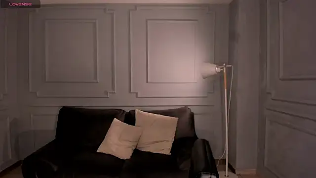 MilaVelvet  online show from 04/07/26, 12:18