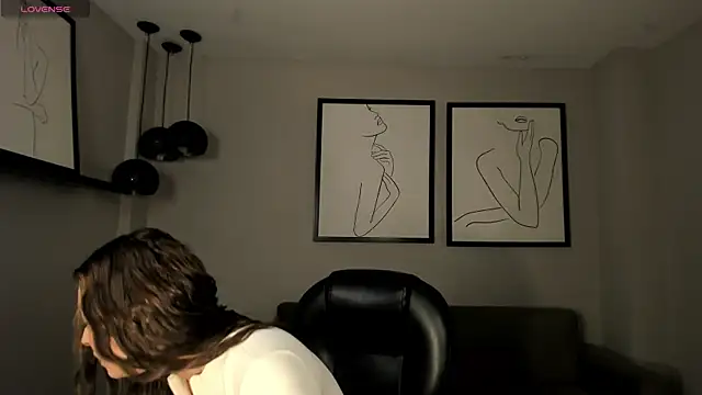 EmilyCarterX online show from 07/05/26, 10:44