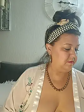 Nova-iswiserx online show from 04/05/26, 08:15