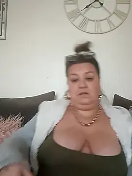 Nova-iswiserx online show from 03/04/26, 10:34