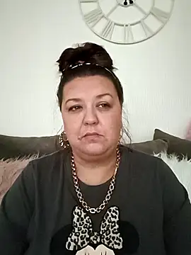 Nova-iswiserx online show from 03/06/26, 10:54