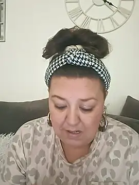 Nova-iswiserx online show from 03/31/26, 10:17