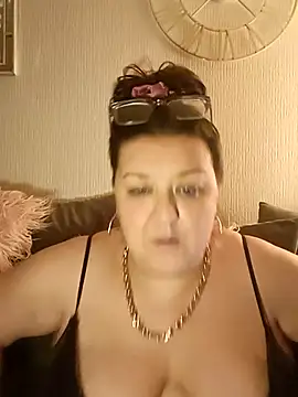 Nova-iswiserx online show from 02/25/26, 08:52