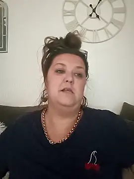 Nova-iswiserx online show from 04/09/26, 04:02