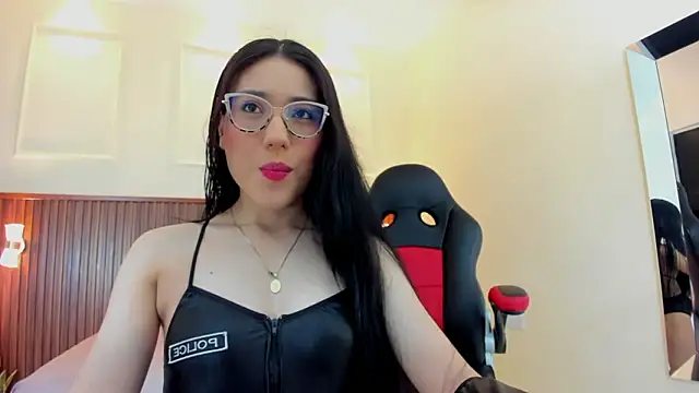 MARIE TAPNER online show from 03/13/26, 12:32