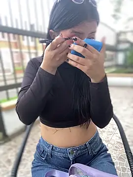 StrawberryPink  online show from 03/13/26, 11:26