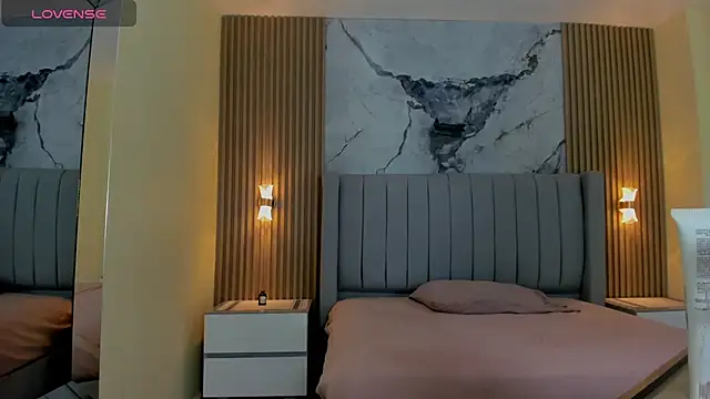 BELLA STONE3 online show from 02/09/26, 07:34