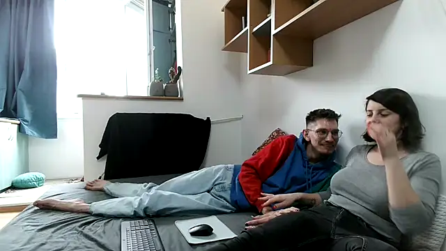 Crista-Elio online show from 04/13/26, 02:43