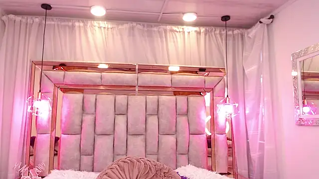 AllisonAdams  online show from 04/07/26, 12:07