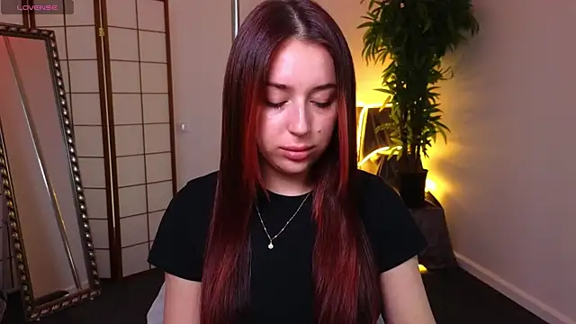 AnikaHarryson online show from 05/12/26, 07:05