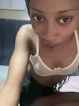 Snapshot of diamond_Ines chatting on 02/03/26, 12:43 diamond Ines online show from 02/03/26, 12:43