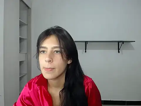 luisandri  online show from 02/11/26, 04:56