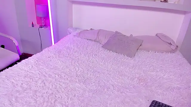 Rosy Sweet online show from 02/02/26, 11:42