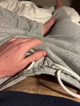 showtimebobby24 online show from 01/15/26, 07:06