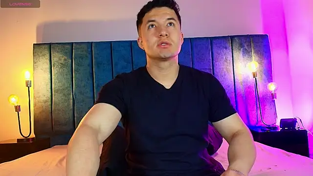 Alexander Connor online show from 04/18/26, 12:07