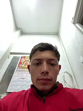 Snapshot of santiObrero chatting on 02/06/26, 09:22 santiObrero online show from 02/06/26, 09:22