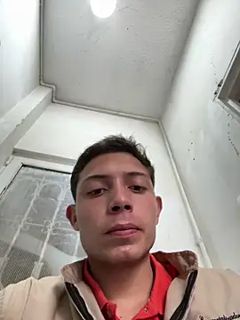 santiObrero online show from 05/22/26, 03:21