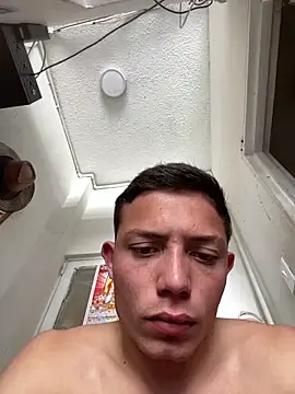 Snapshot of santiObrero chatting on 02/26/26, 07:14 santiObrero online show from 02/26/26, 07:14