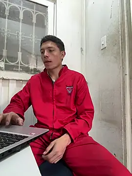 santiObrero online show from 05/07/26, 04:10