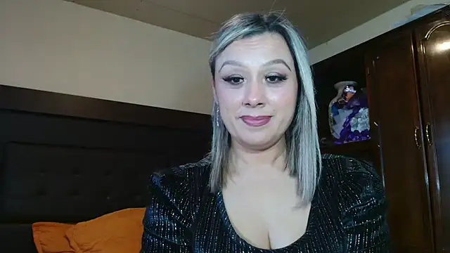 aitanalove  online show from 02/15/26, 12:00