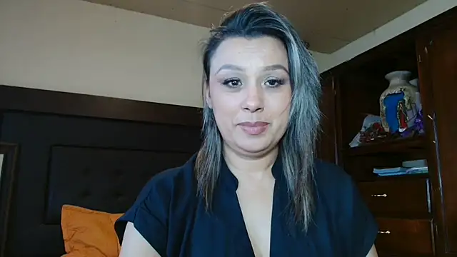 aitanalove  online show from 06/17/26, 11:58