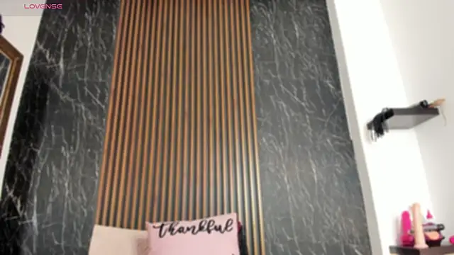 Marilyndackaria  online show from 04/22/26, 12:01