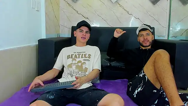 Snapshot of Angel_Villareal chatting on 03/03/26, 04:52 Angel Villareal online show from 03/03/26, 04:52