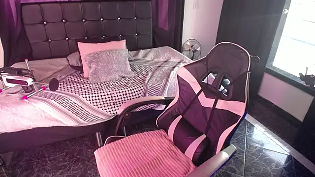 eliana meaw online show from 05/29/26, 08:48