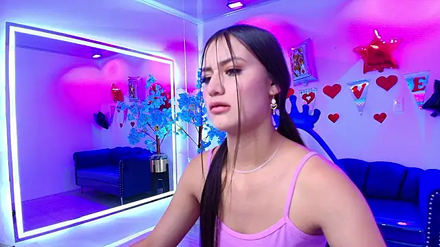 Snapshot of Zoe_swan chatting on 02/13/26, 11:43 Zoe swan online show from 02/13/26, 11:43