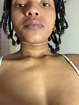 Snapshot of Ebony_love07 chatting on 06/08/26, 01:28 Ebony love07 online show from 06/08/26, 01:28