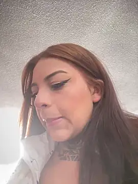 Snapshot of EmilyMoore_Pink chatting on 02/04/26, 08:15 EmilyMoore Pink online show from 02/04/26, 08:15