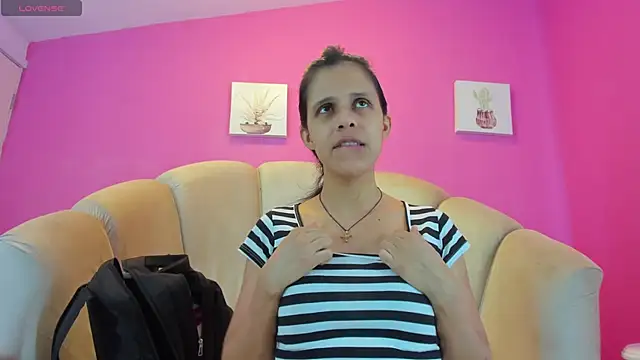 Snapshot of mitzukywinteer chatting on 02/16/26, 08:51 mitzukywinteer online show from 02/16/26, 08:51